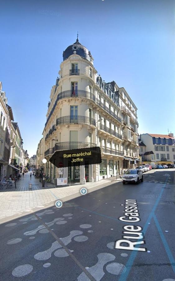 T2 Bis Quartier Chateau De ポー エクステリア 写真